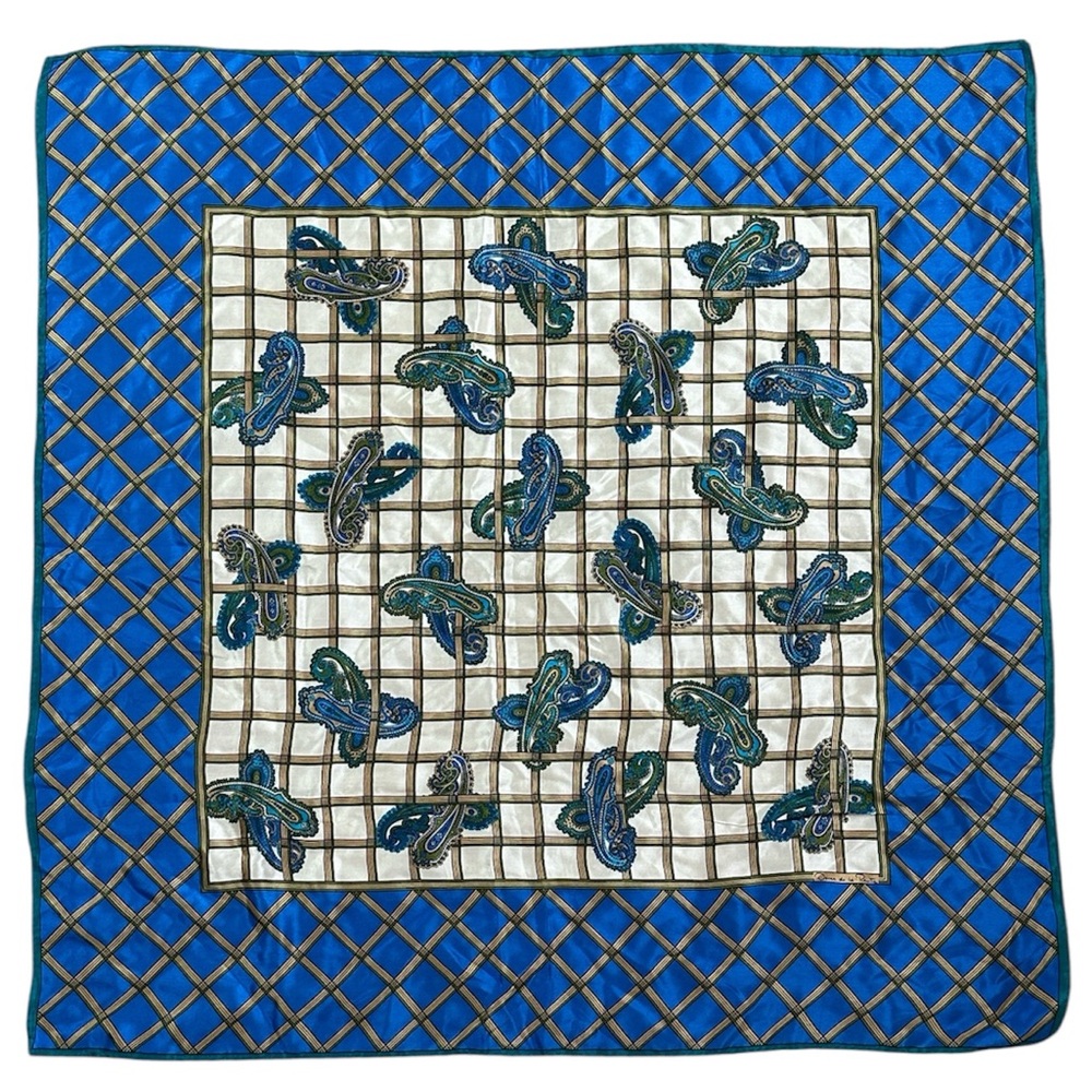 Oscar de la Renta Blue and White Patterned Scarf 100% silk